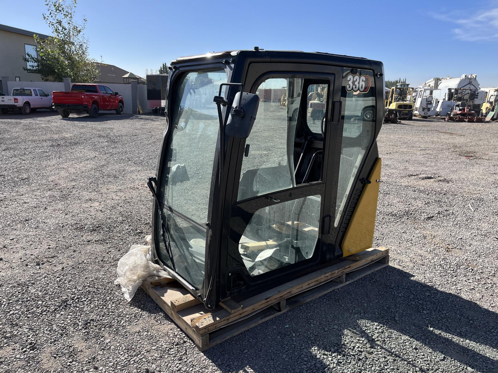 ./imagenes/INVOICE/2019/17934/CABINA PARA EXCAVADORA CATERPILLAR 336 (7).JPG